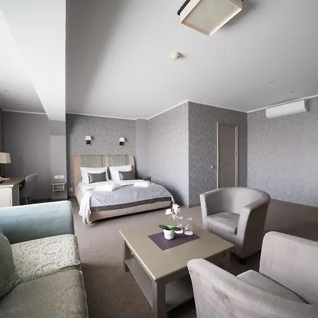 Bellevue Park With Free Parking Hotel 4*