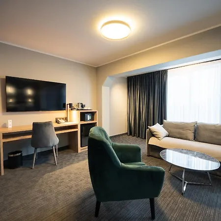 Bellevue Park With Free Parking מלון 4*